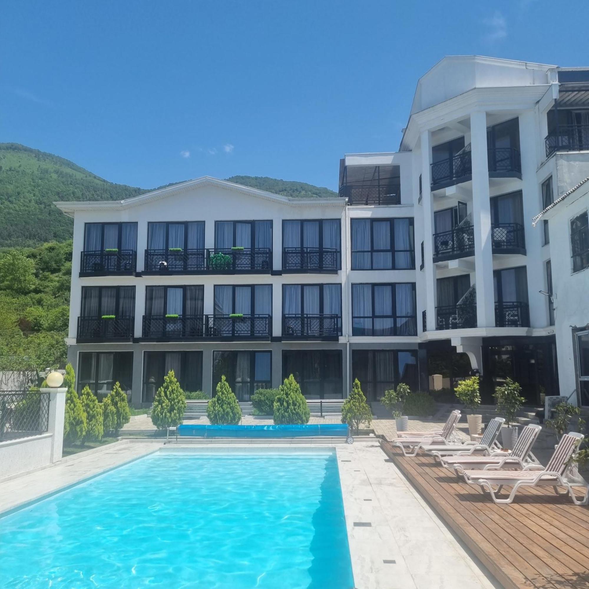 Gega Hotel Gagra Exteriör bild